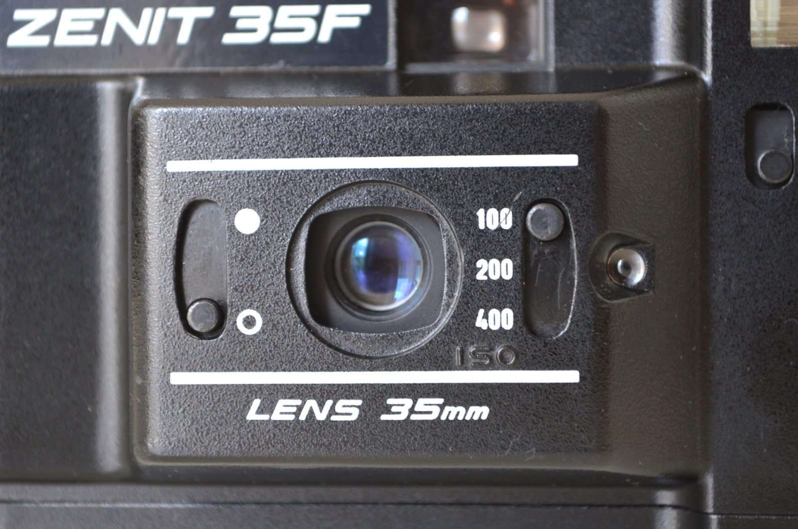 Zenit 35F 35mm Soviet Film Compact Camera s/n 8819635 - Image 2