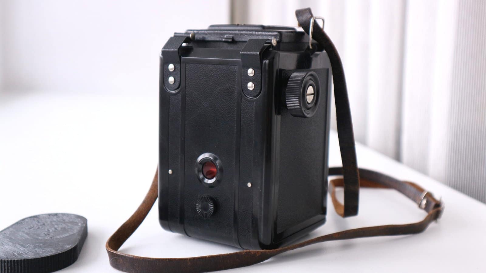 Lubitel Soviet TLR Camera Medium Format 6x6 S/N: 55098498 - Image 5