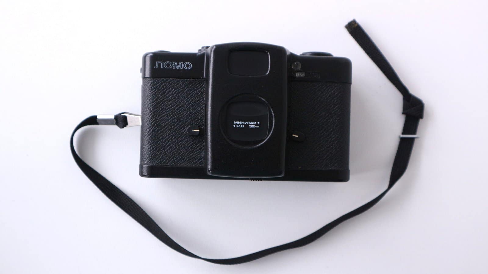 ロシア製カメラLOMO LC-A Minitar 1 32mm 動作確認済　ー LOMO LC-A 35mm Film Camera Minitar 1 32mm F/2.8 S/N: 8525668 - to