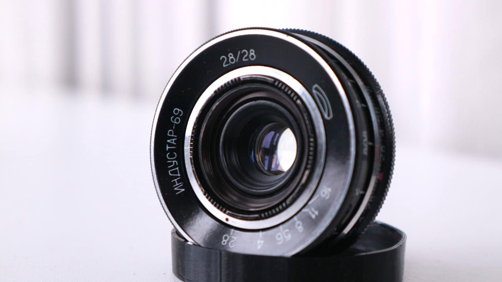 Chaika 2 Industar-69 lens 2.8/28mm Soviet half-frame camera - to
