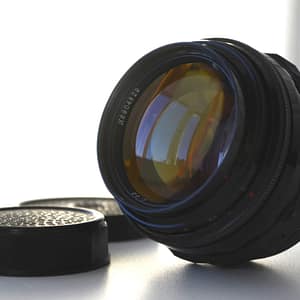 JUPITER 9 85mm f/2 LZOS SLR lens M42 s/n 6904829