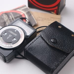 LENINGRAD 7 Soviet Exposure Light meter in box