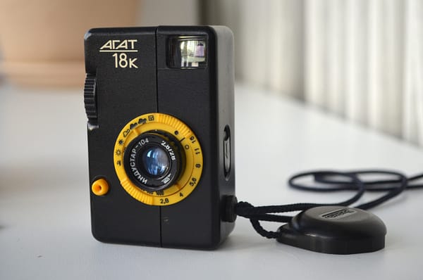 AGAT 18K BelOMO half-frame 35mm Industar-104 2.8/28mm Lens S/N 7147051 - Image 2