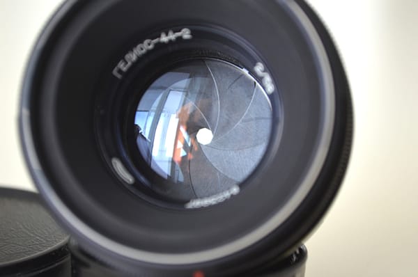 Helios 44-2 f2/58mm m42 Belomo Soviet lens S/N 8423997 - Image 2