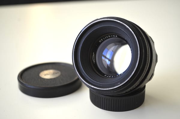 KMZ Helios 44 f2/58mm mount m42 SLR Soviet lens S/N 0418379