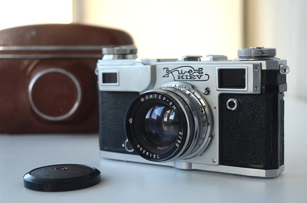 KIEV 4A 35mm RF camera with Jupiter 8m 2/50mm lens s/n 7307072