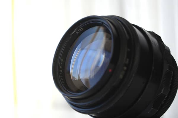 JUPITER 9 85mm f/2 LZOS SLR lens M42 s/n 8300312 - Image 2