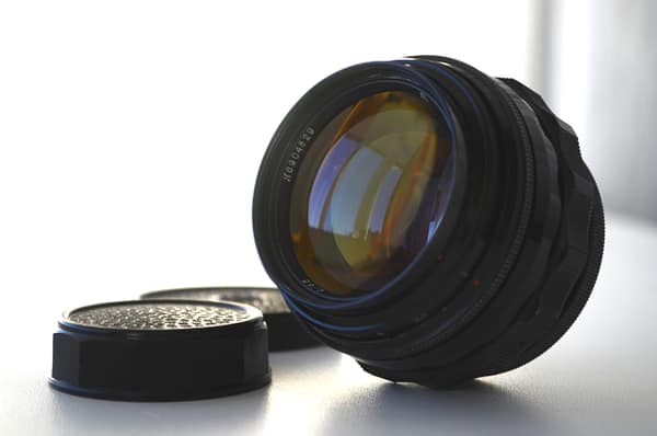 JUPITER 9 85mm f/2 LZOS SLR lens M42 s/n 6904829