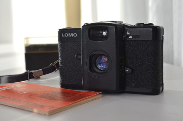 LOMO LC-A 35mm Film Camera Minitar 1 32mm F/2.8