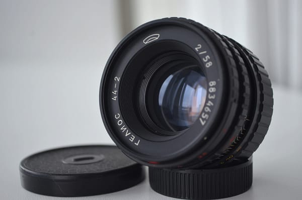 Helios 44-2 f2 58mm m42 BelOMO Soviet lens S/N 8834657