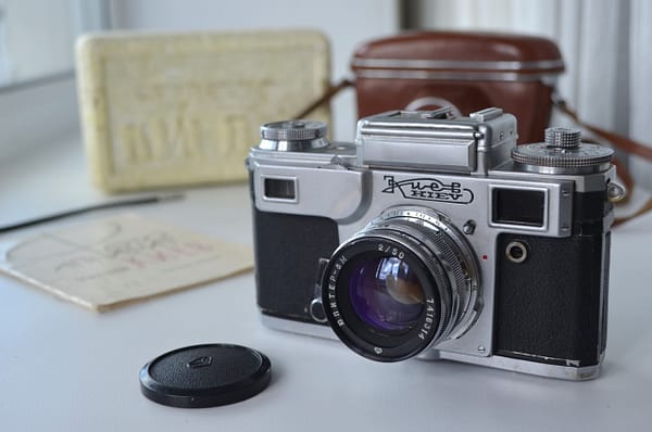 KIEV 4 35mm RF camera with Jupiter 8m 2/50mm lens s/n 7521631