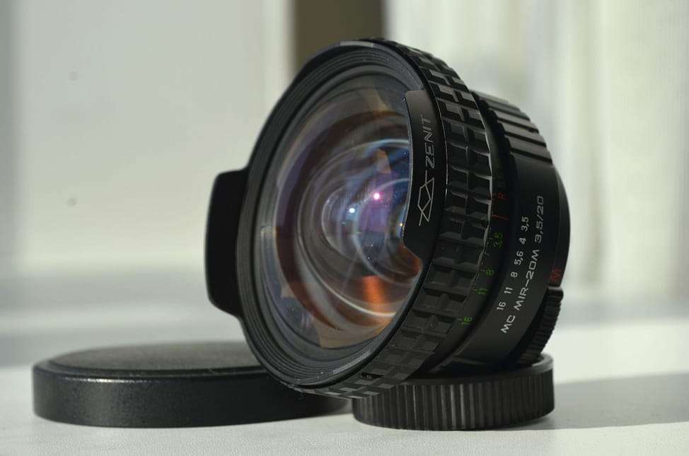 MC MIR 20M wide angle f/3,5 20mm Lens M42 mount s/n 900458 - to