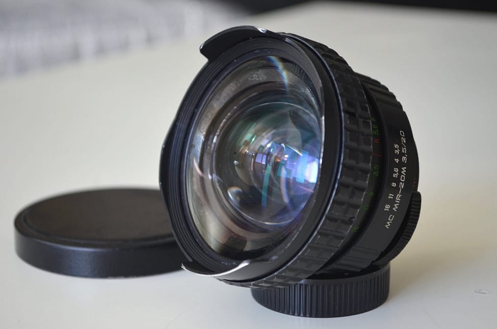 MC MIR 20M wide angle f/3,5 20mm Lens M42 mount s/n 971382